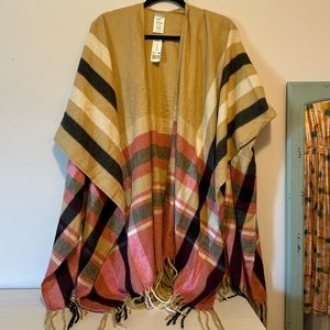30% off BUNDLES NWT Poncho